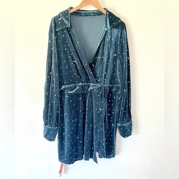 Cider Curve Blue Velvet V-Neck Star & Moon Long Sleeve Mini Dress Plus Size 4XL - Picture 2 of 13